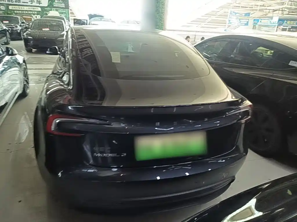 Tesla Model 3 — фото 6