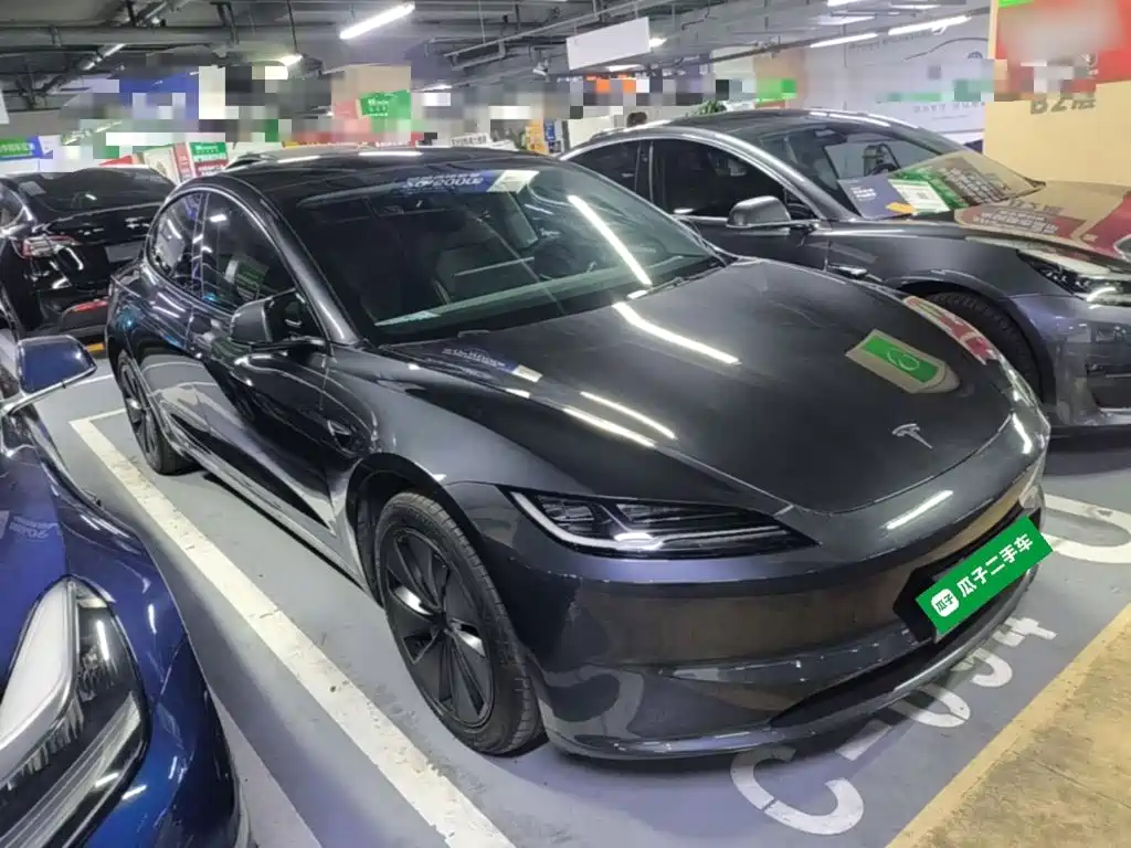 Tesla Model 3 — фото 4