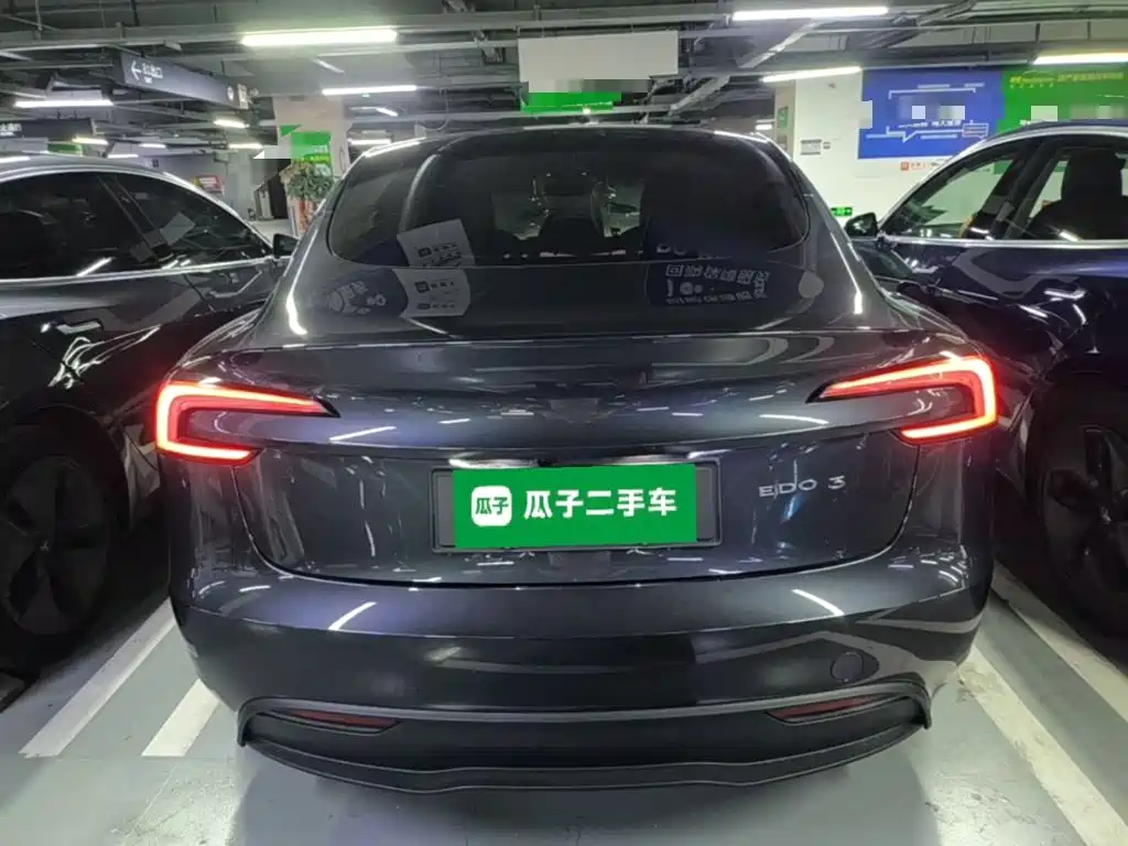 Tesla Model 3 — фото 6