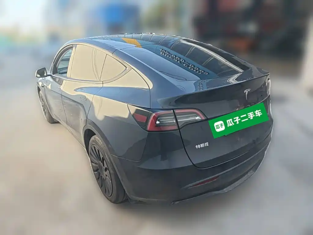 Tesla Model Y — фото 7