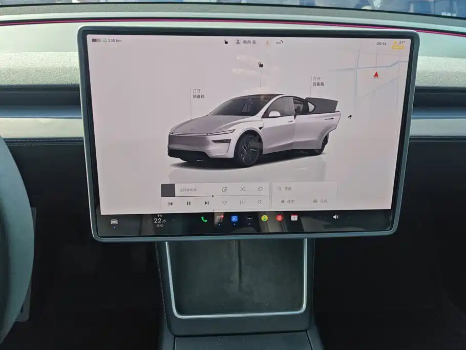 Tesla Model Y — фото 13