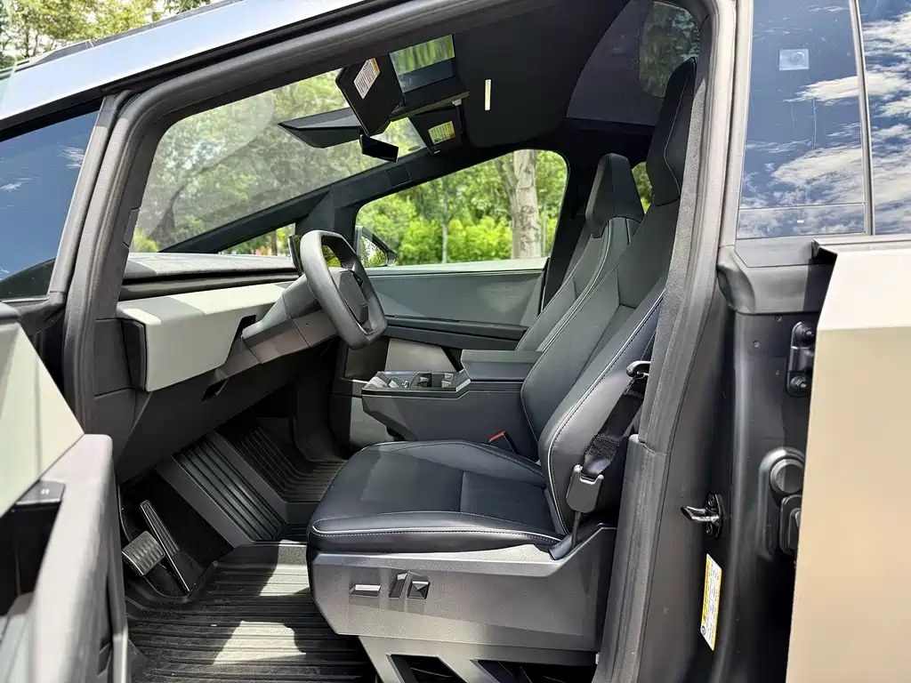 Tesla Cybertruck — фото 11