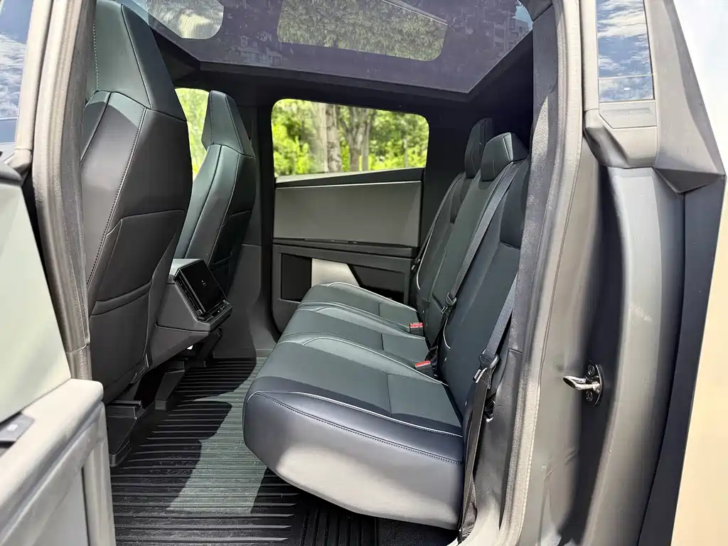 Tesla Cybertruck — фото 14