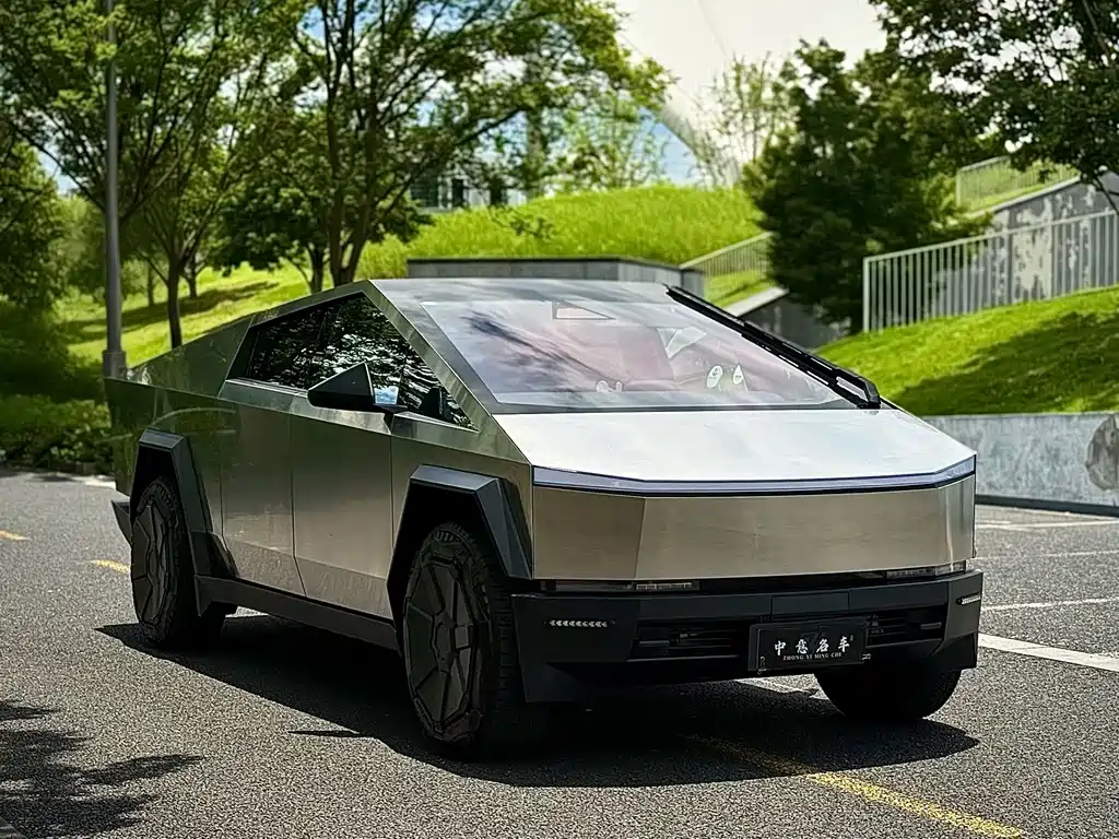 Tesla Cybertruck — фото 3