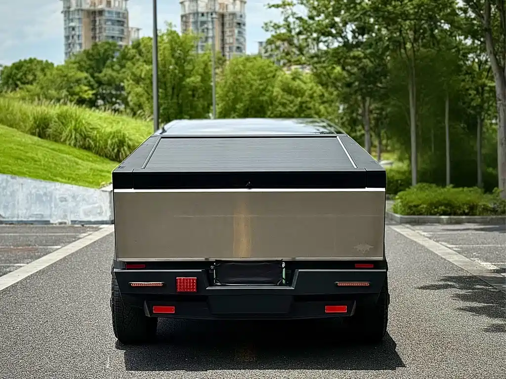 Tesla Cybertruck — фото 4