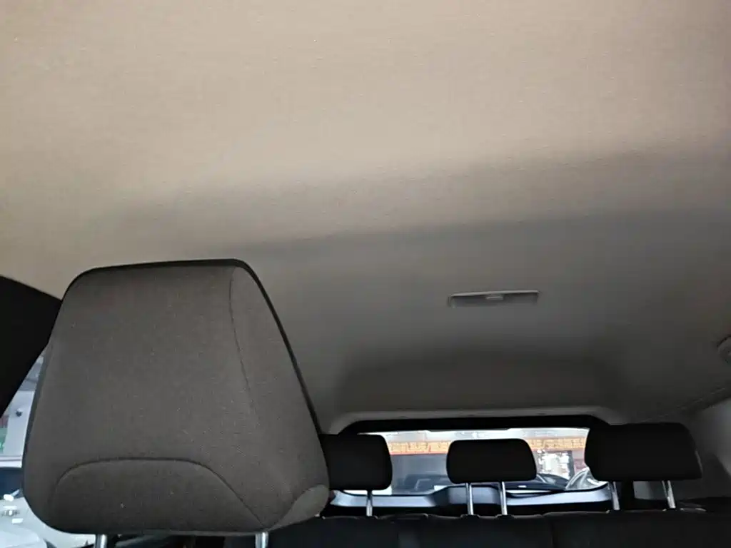 Toyota Corolla Cross — фото 18