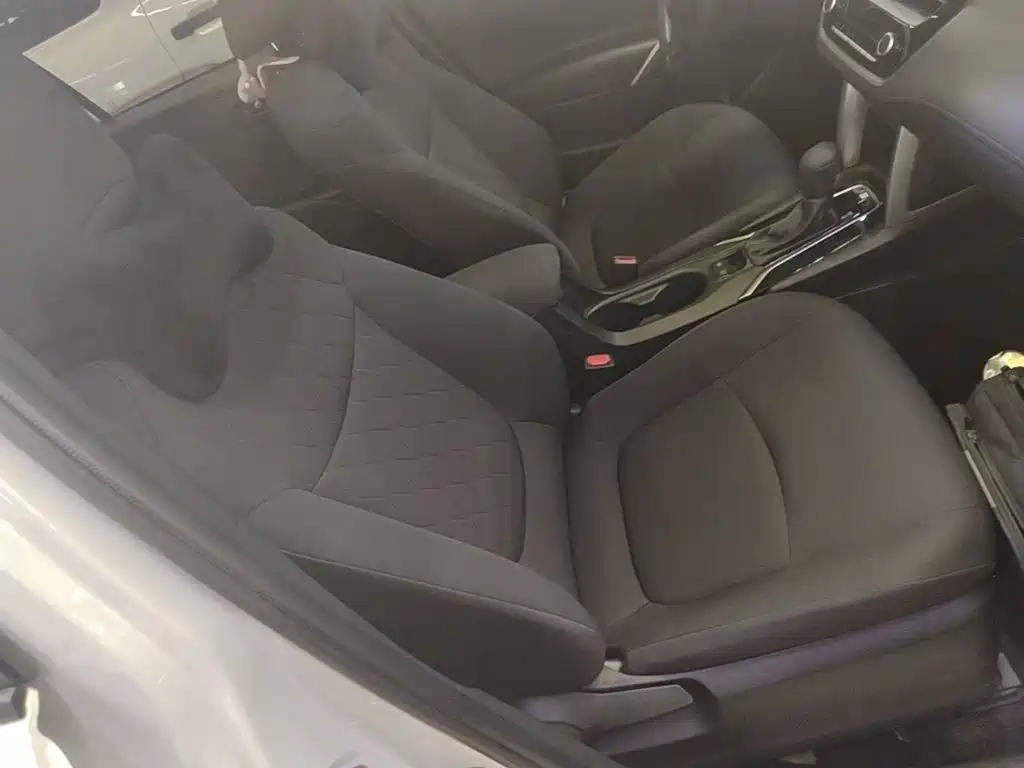Toyota Corolla Cross — фото 25