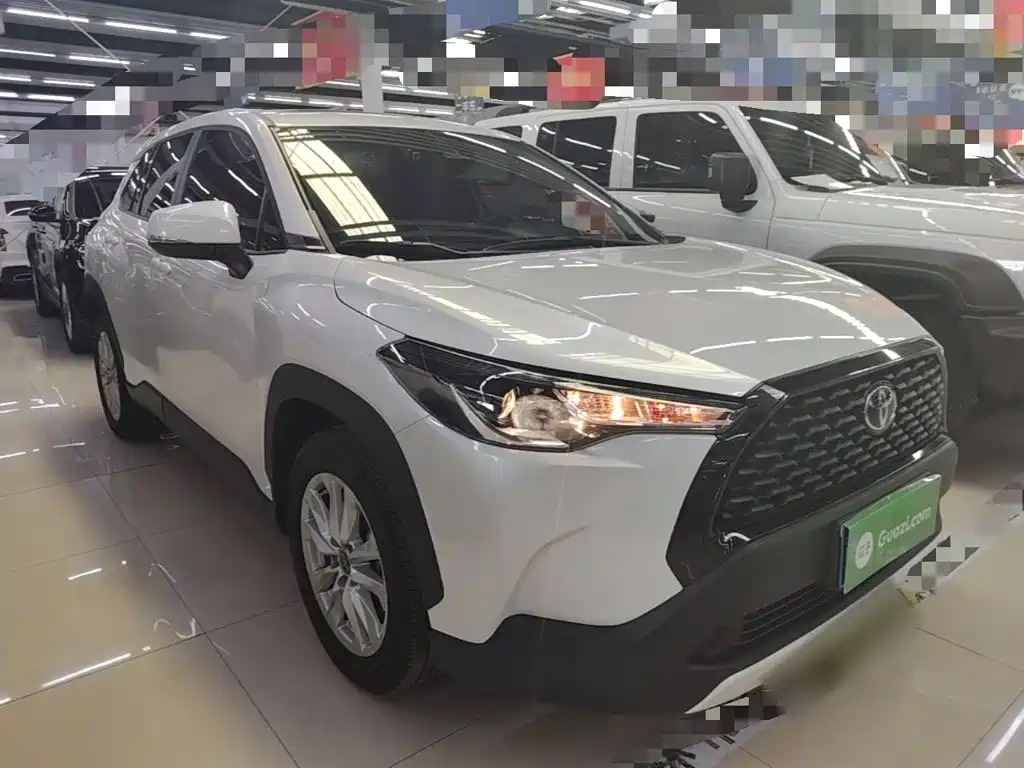 Toyota Corolla Cross — фото 4