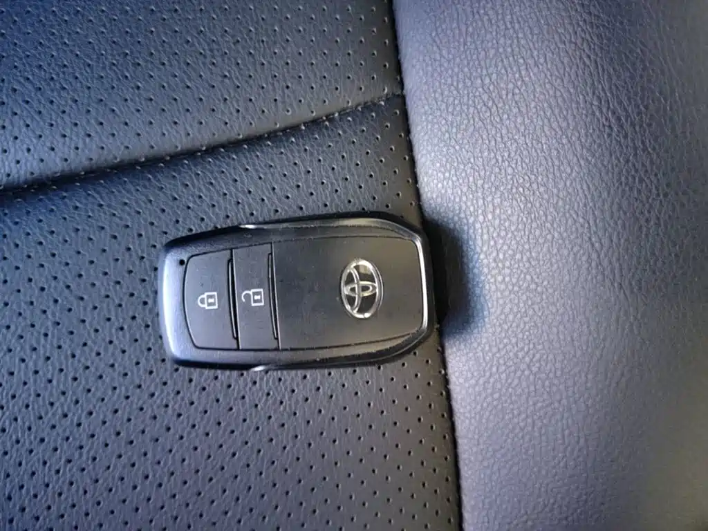 Toyota Corolla Cross — фото 9