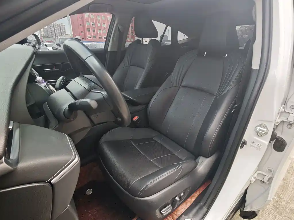 Toyota Harrier — фото 11