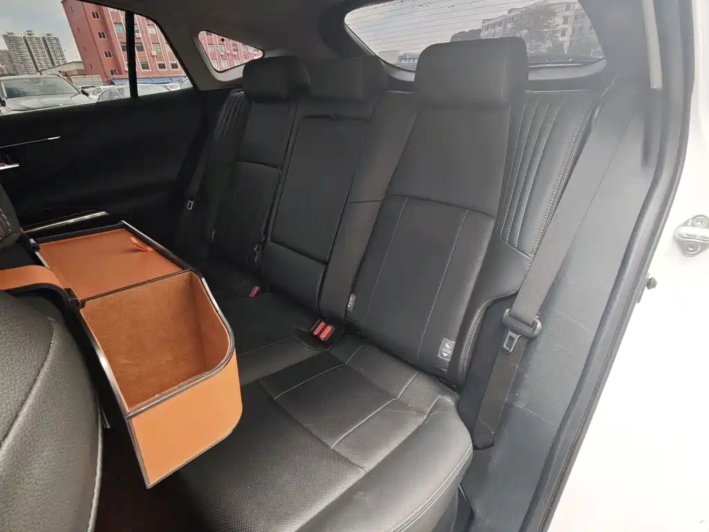 Toyota Harrier — фото 17