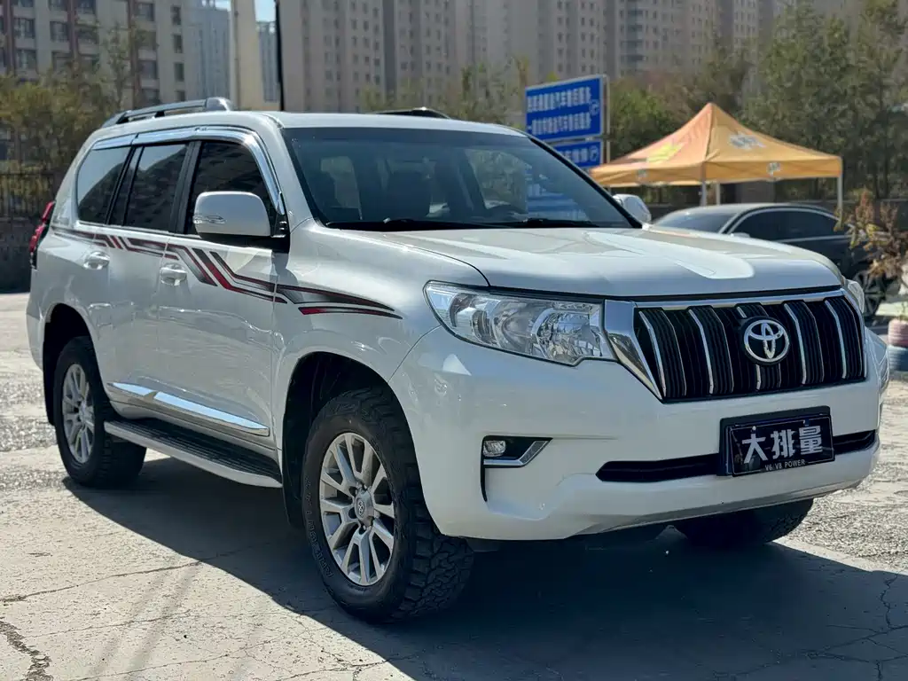 Toyota Prado — фото 3
