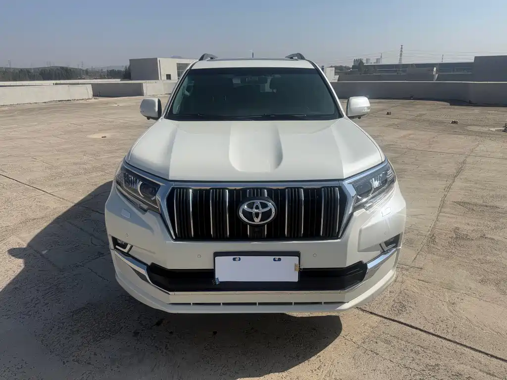 Toyota Prado — фото 2