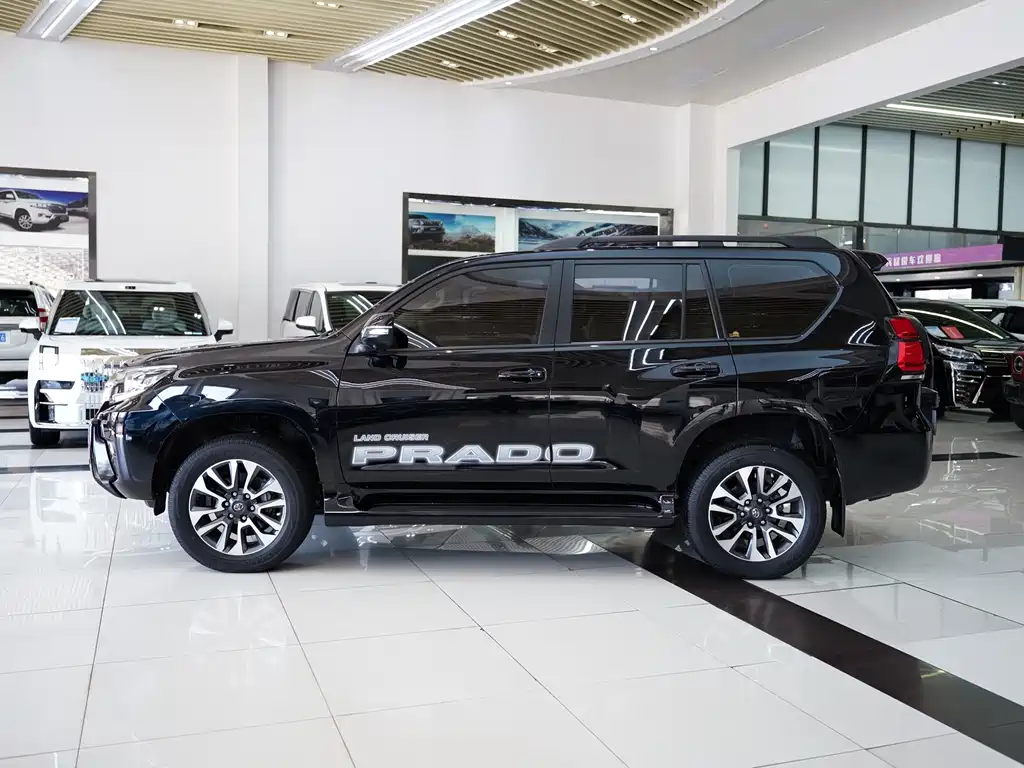 Toyota Prado (Import) — фото 3