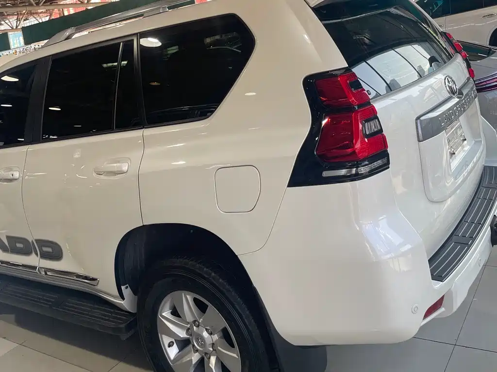 Toyota Prado (Import) — фото 4