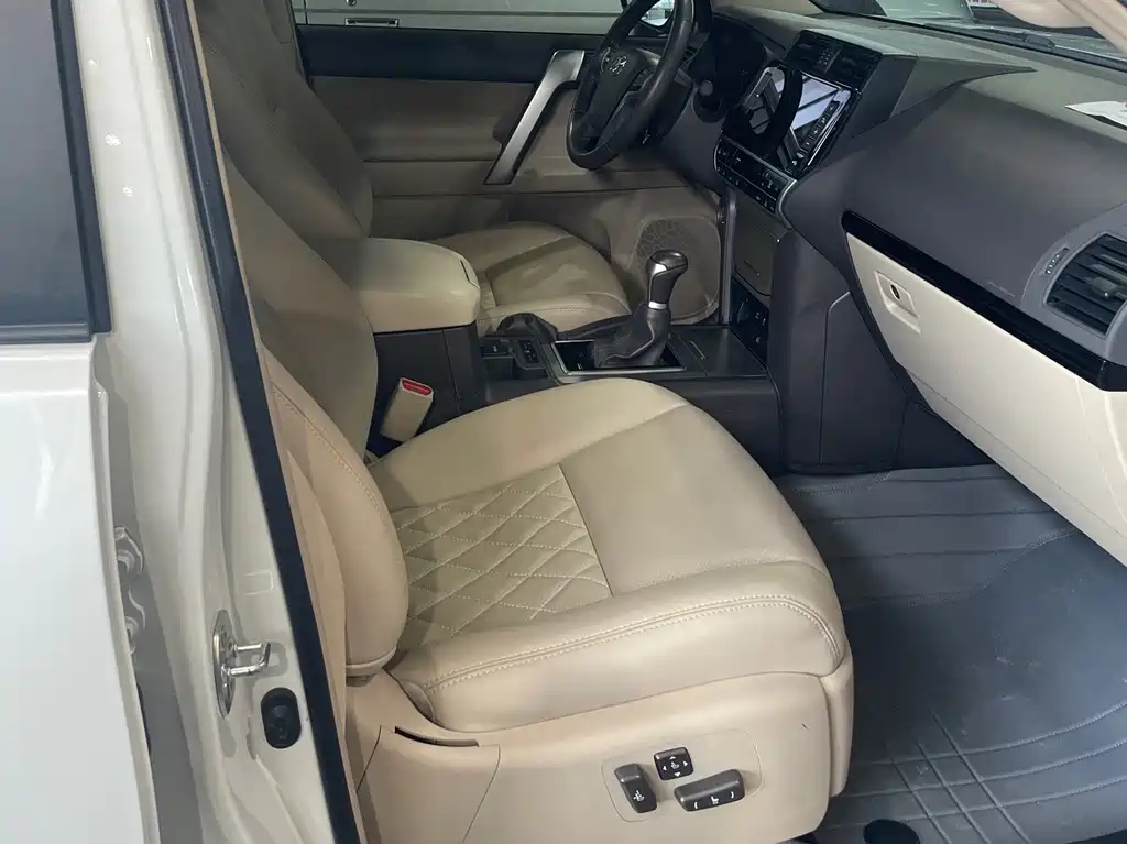 Toyota Prado (Import) — фото 6