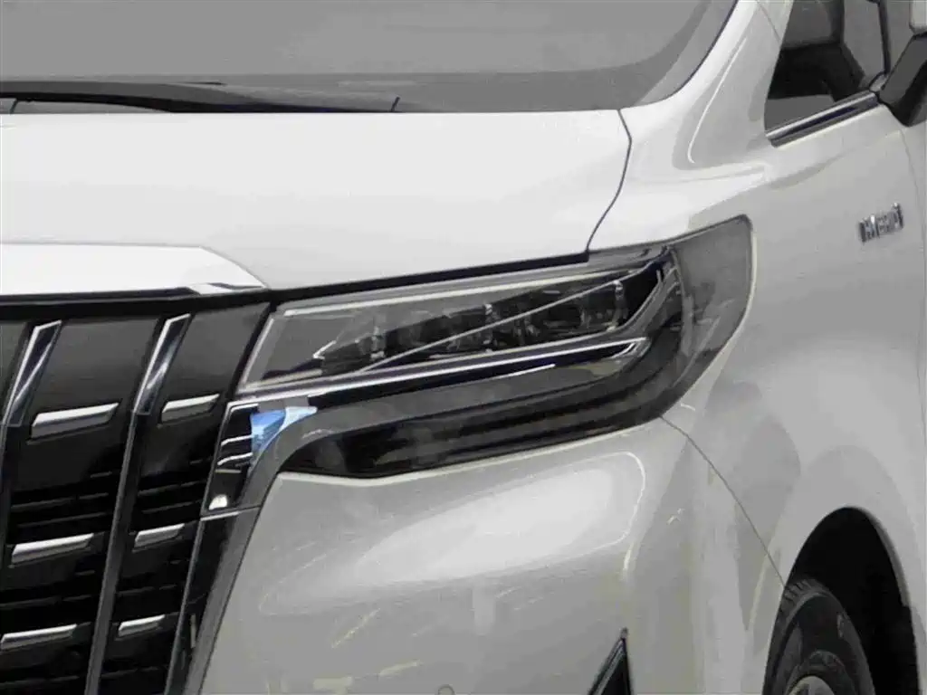Toyota Alphard — фото 3