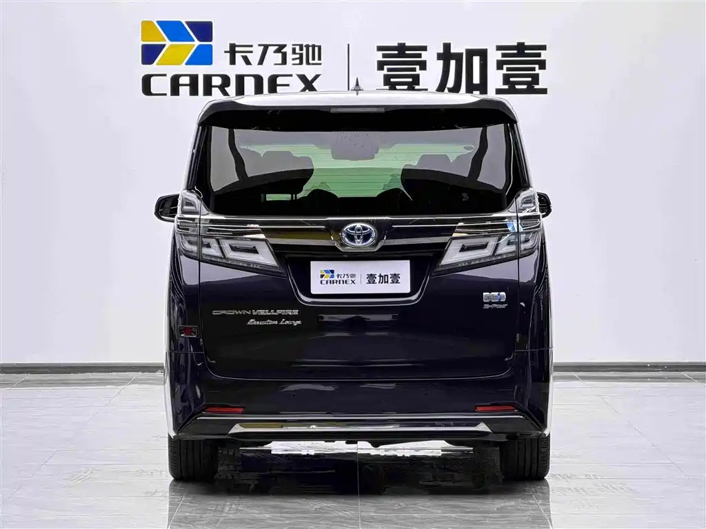 Toyota Vellfire — фото 4