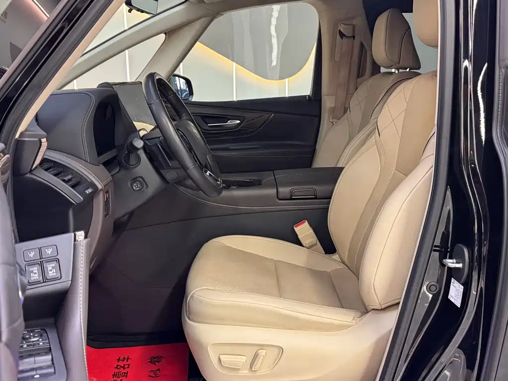 Toyota Alphard — фото 17