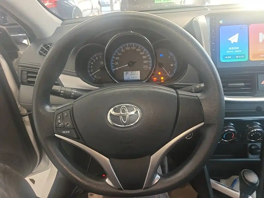 Toyota Vios — фото 11
