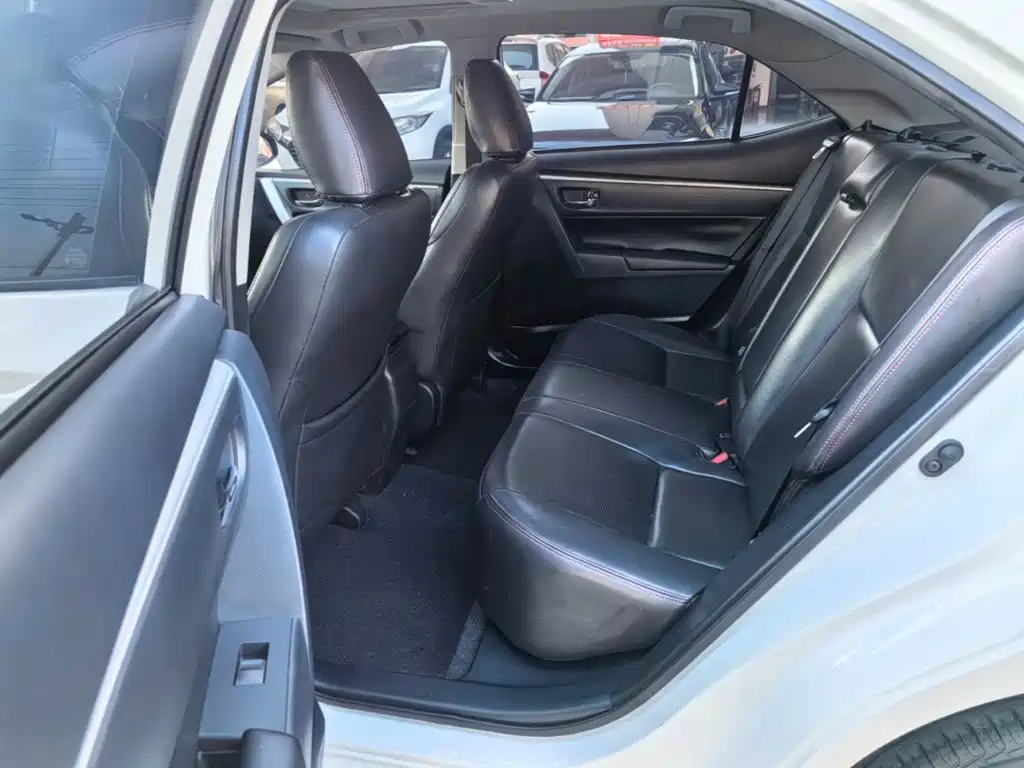 Toyota Levin — фото 17