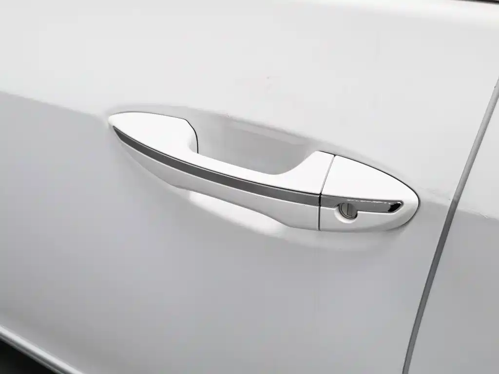 Toyota Corolla — фото 18