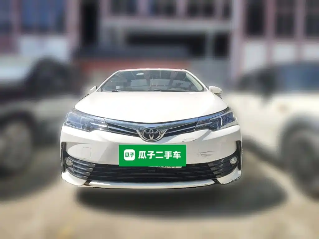 Toyota Corolla — фото 2