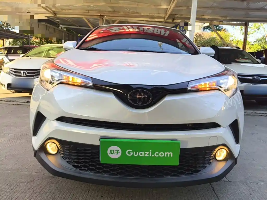 Toyota C-HR — фото 3
