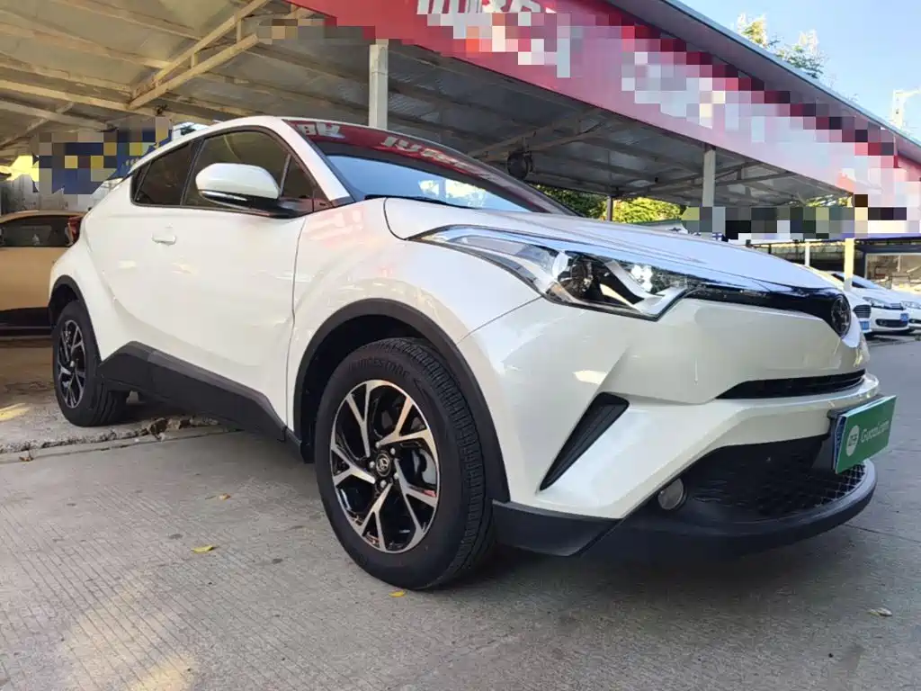 Toyota C-HR — фото 4