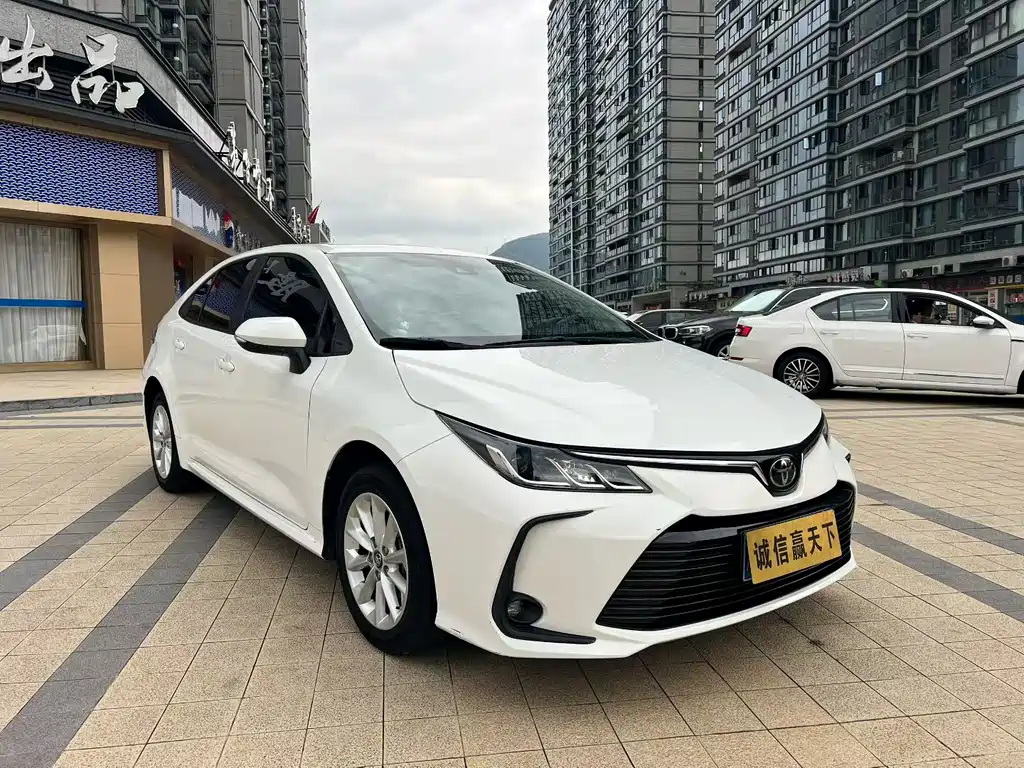 Toyota Corolla — фото 3