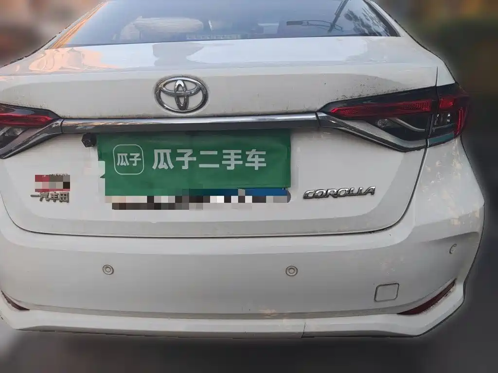 Toyota Corolla — фото 3