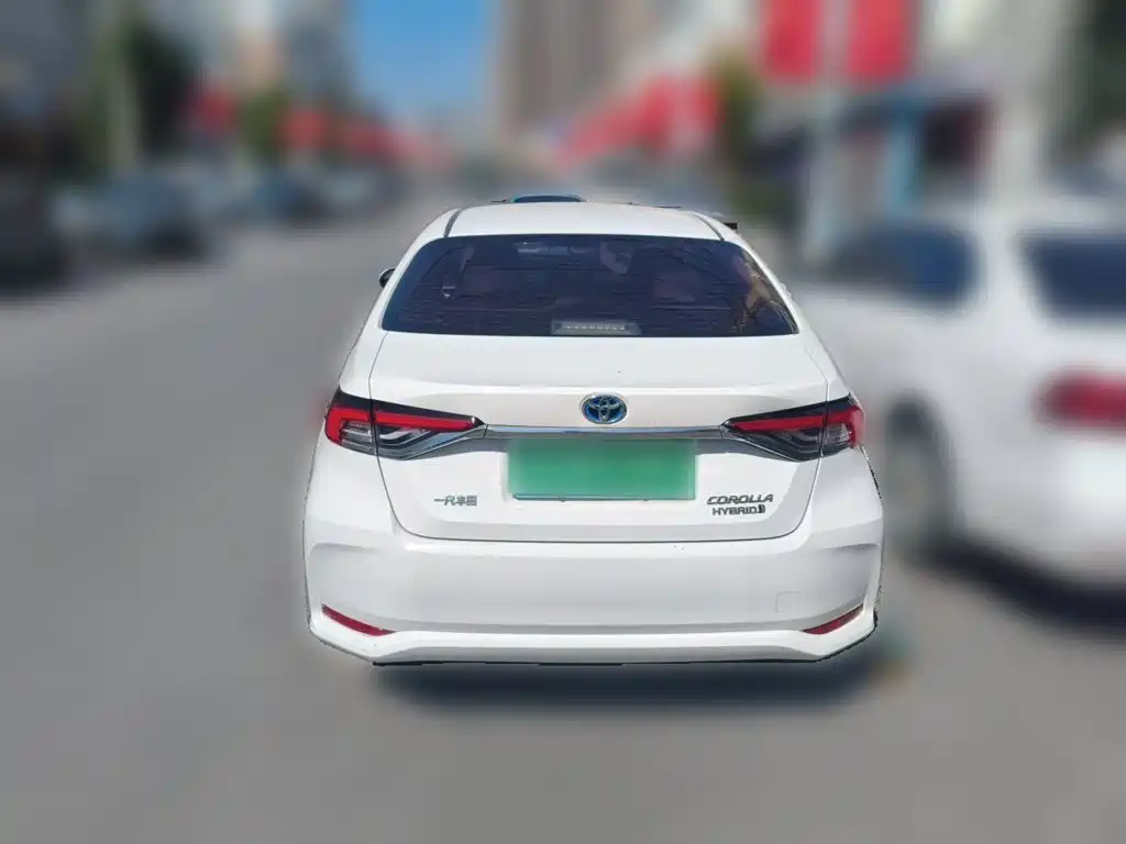 Toyota Corolla — фото 3
