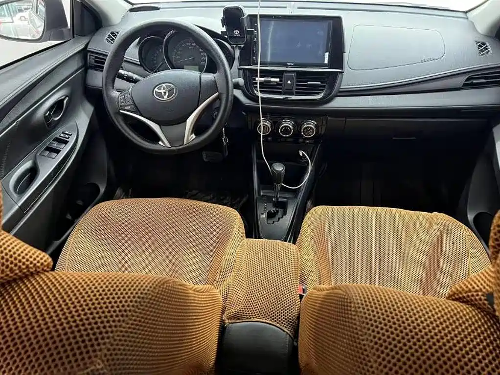 Toyota Vios — фото 15