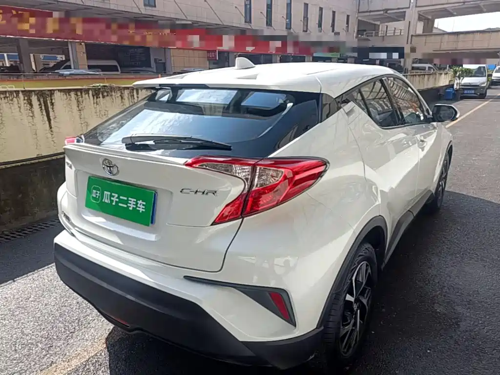 Toyota C-HR — фото 7
