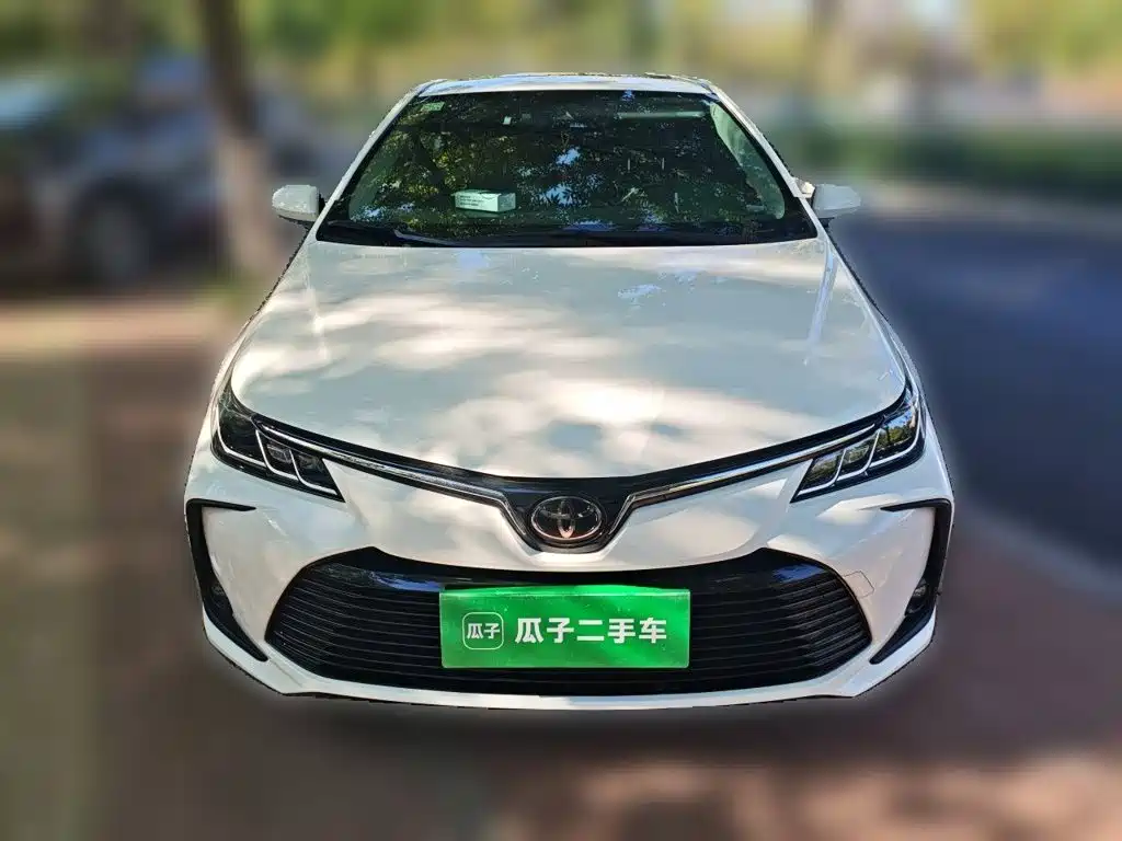Toyota Corolla — фото 2