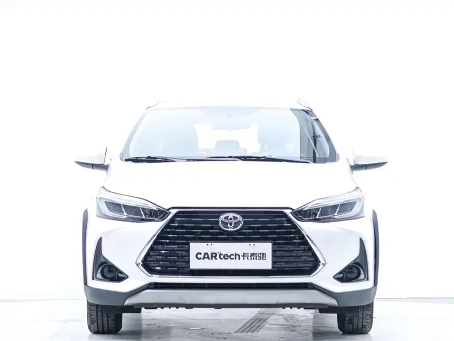 Toyota Yaris L — фото 6
