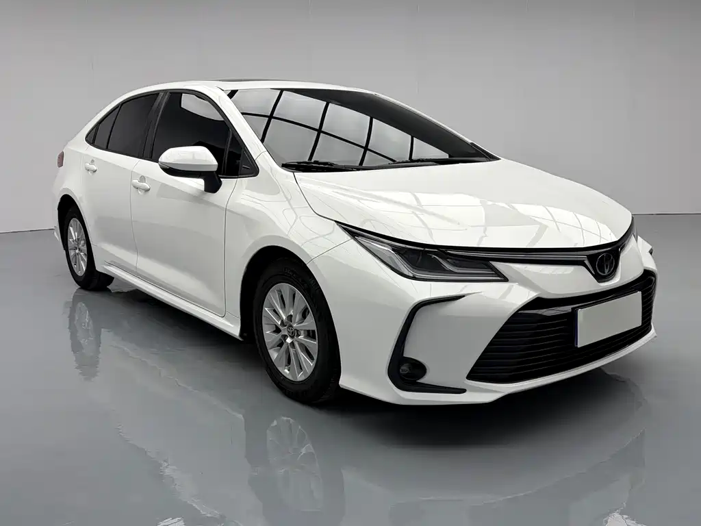 Toyota Corolla — фото 3
