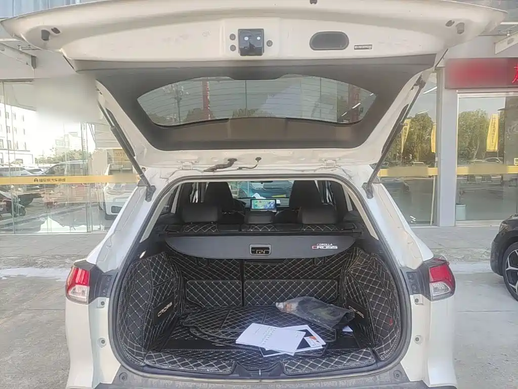 Toyota Corolla Cross — фото 19