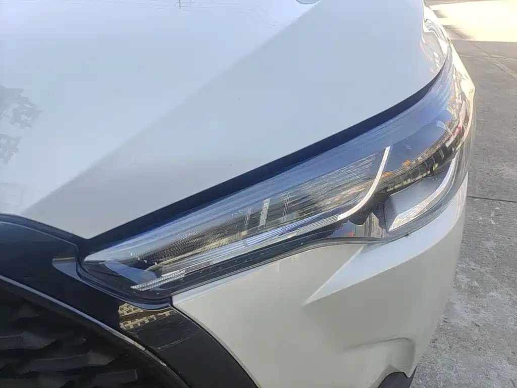 Toyota Corolla Cross — фото 24