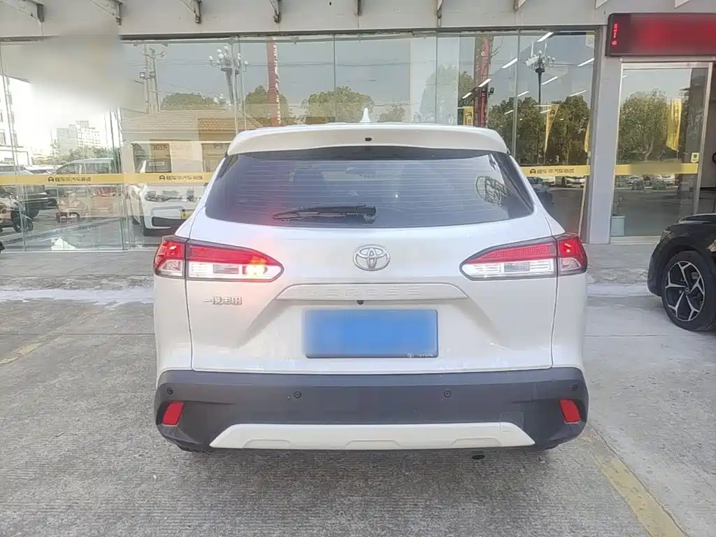 Toyota Corolla Cross — фото 6
