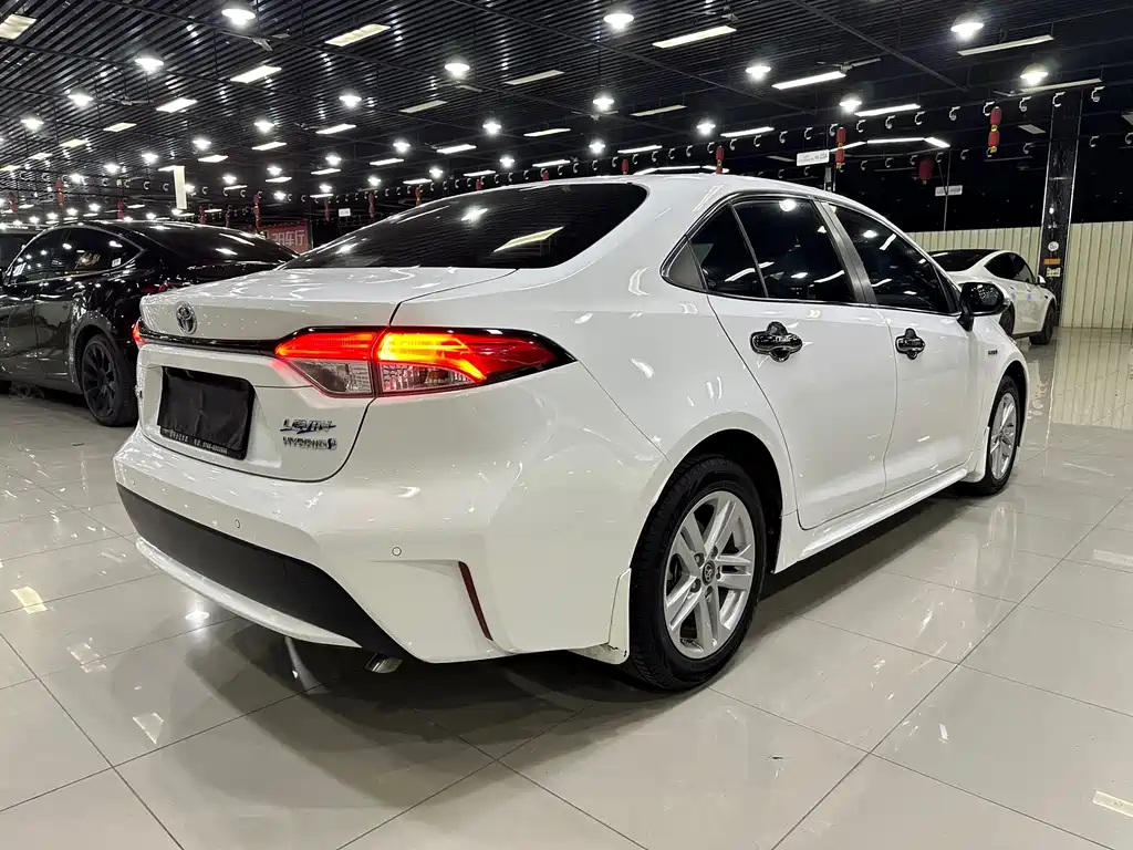 Toyota Levin — фото 11