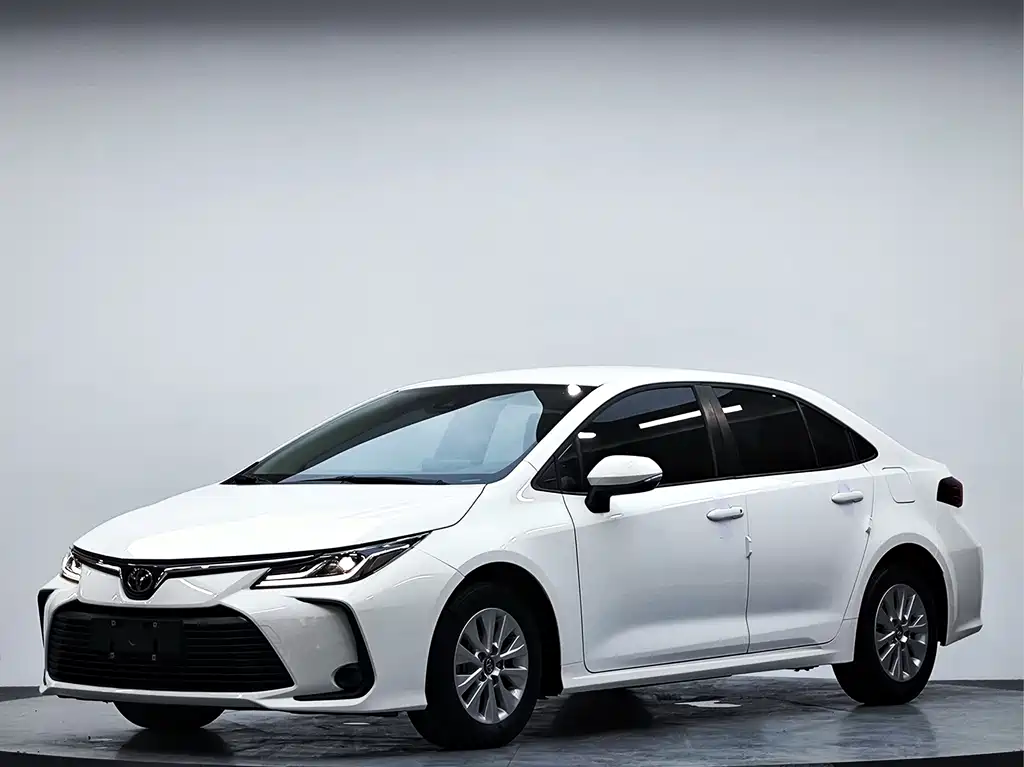 Toyota Corolla — фото 2