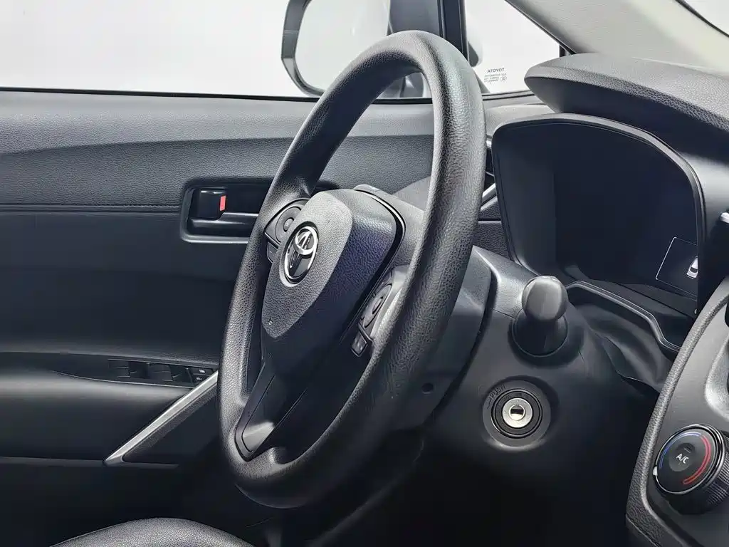 Toyota Corolla Cross — фото 22