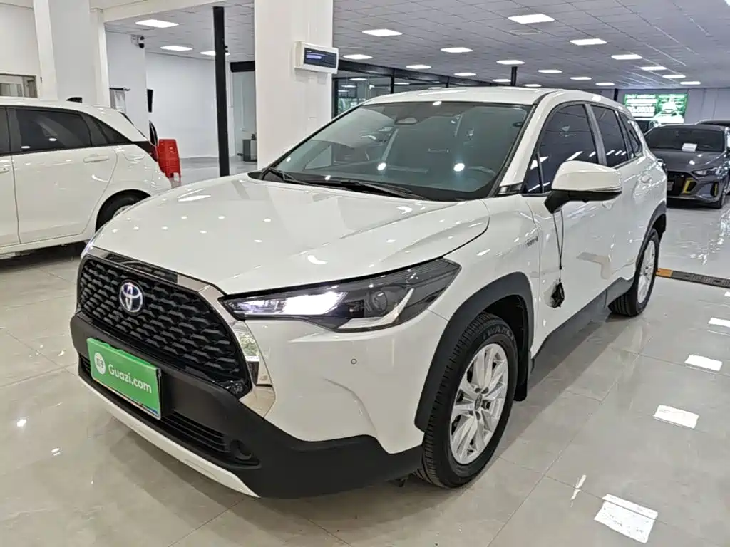 Toyota Corolla Cross — фото 2