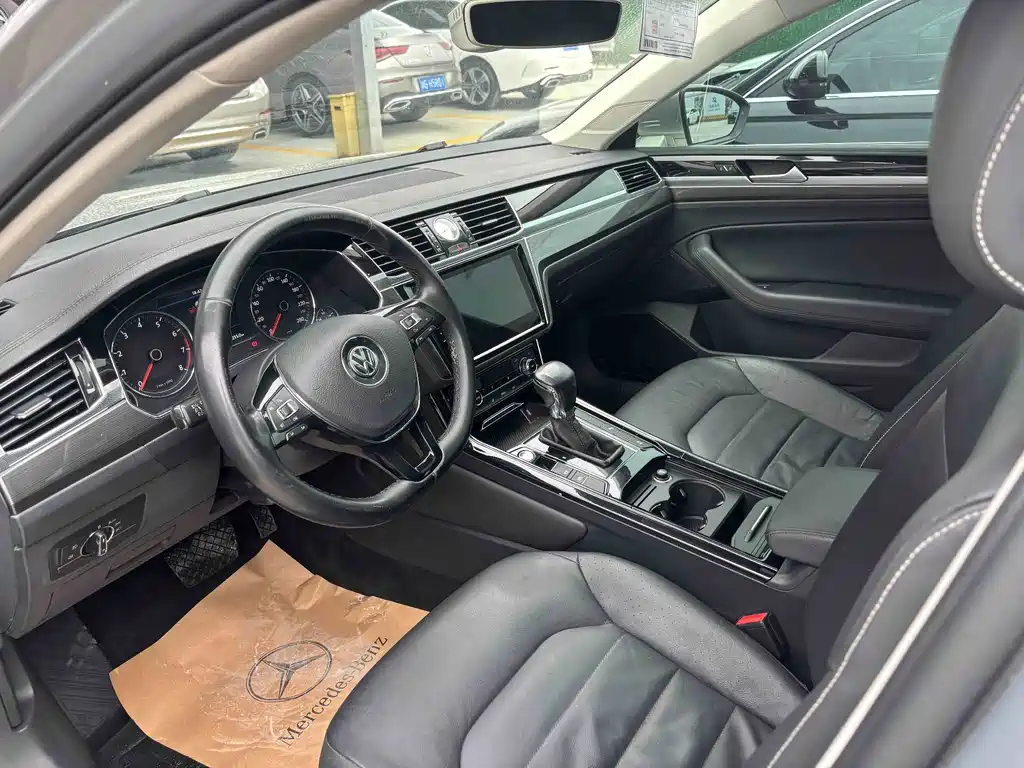 Volkswagen Phideon — фото 5