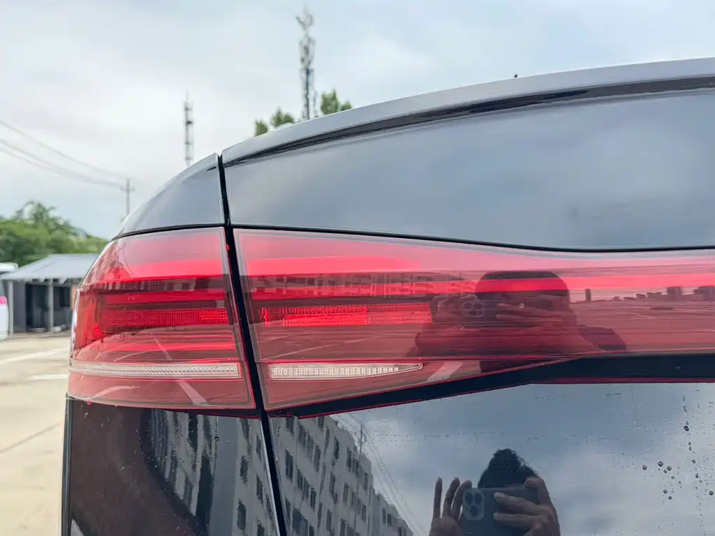 Volkswagen Passat — фото 13