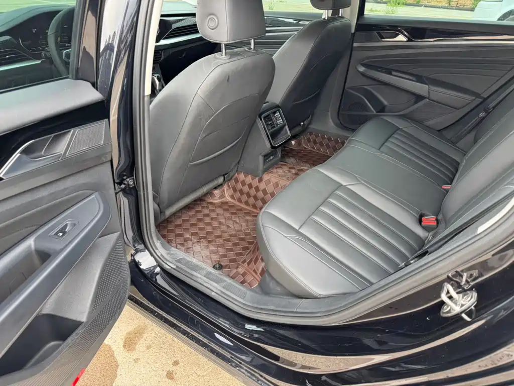 Volkswagen Passat — фото 5