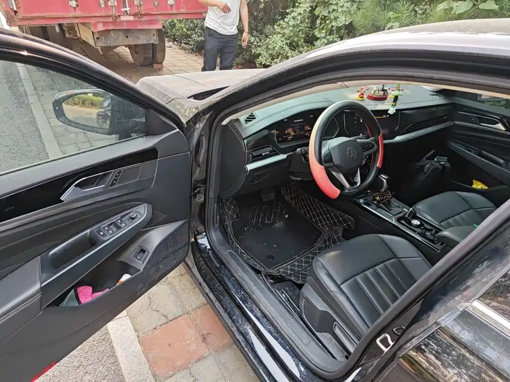 Volkswagen Passat — фото 14