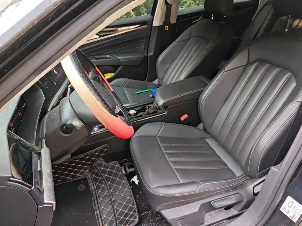 Volkswagen Passat — фото 8