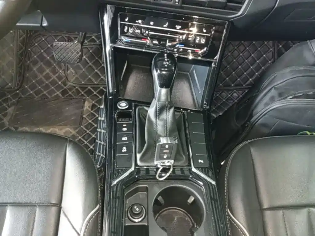 Volkswagen Passat — фото 14